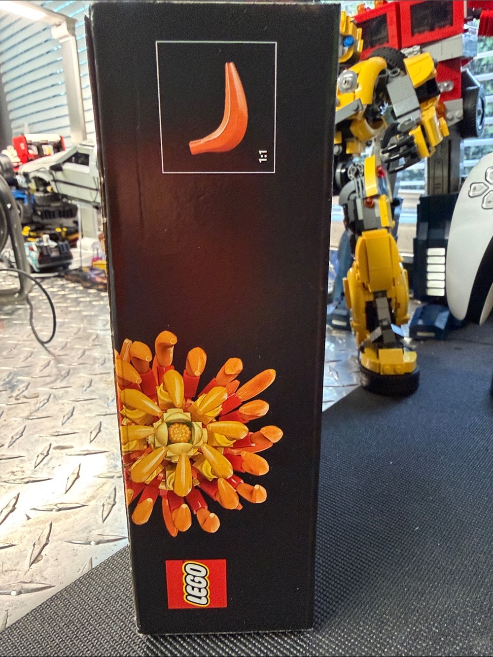 Lego Botanicals Chrysanthemum - Picture 6 of 8